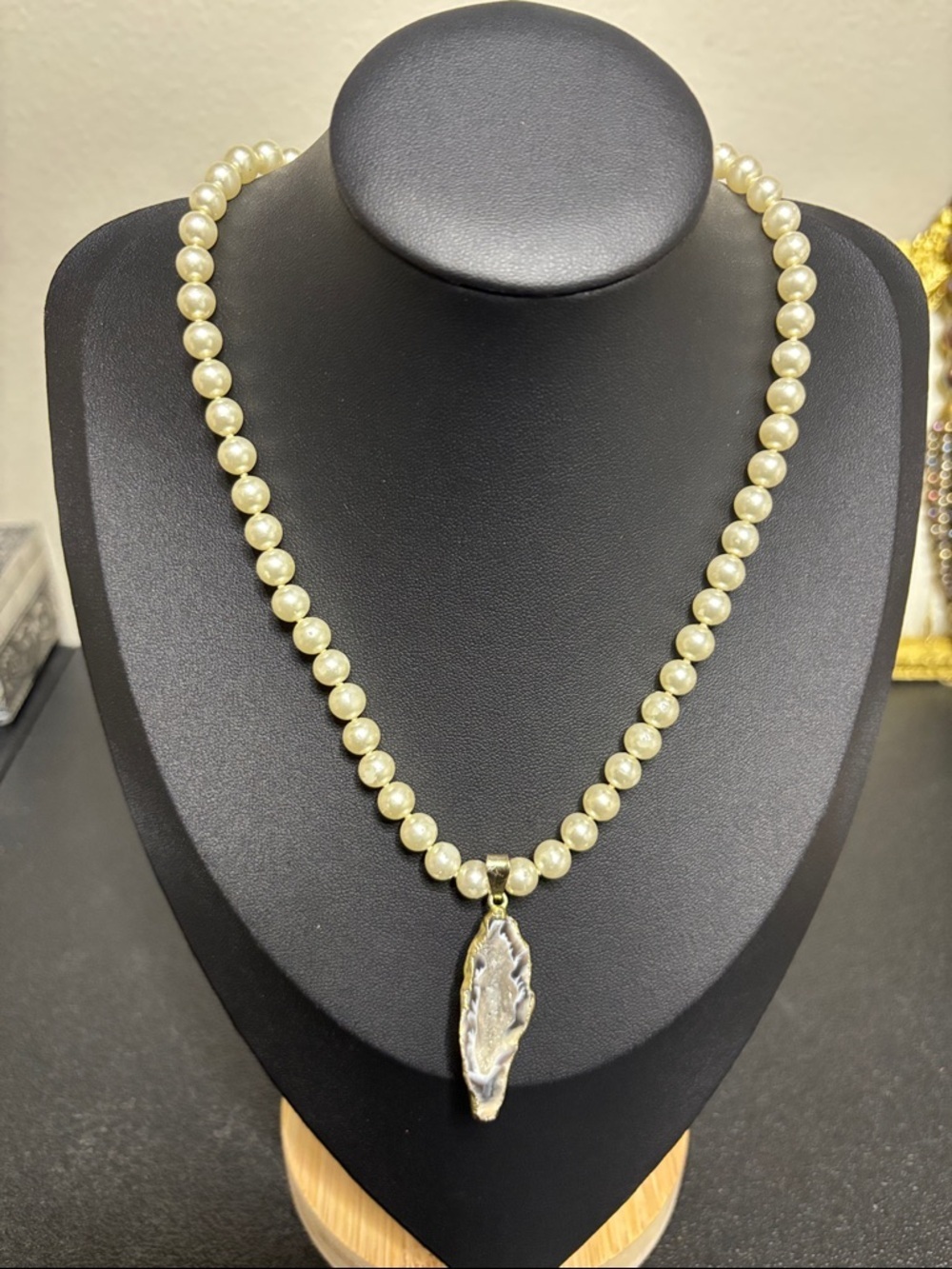 Faux Pearl Cream Necklace Geode Druzy Quartz Pendant Elegant Necklace